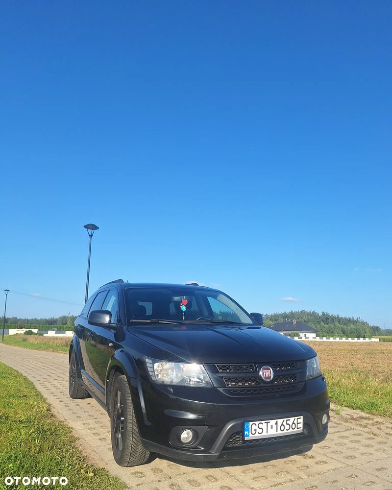 Fiat Freemont 2.0 Multijet Black Code AWD - 3