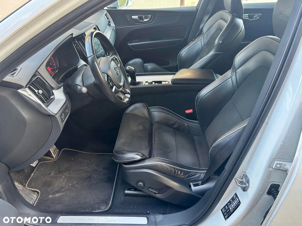 Volvo XC 60 D3 R-Design - 10