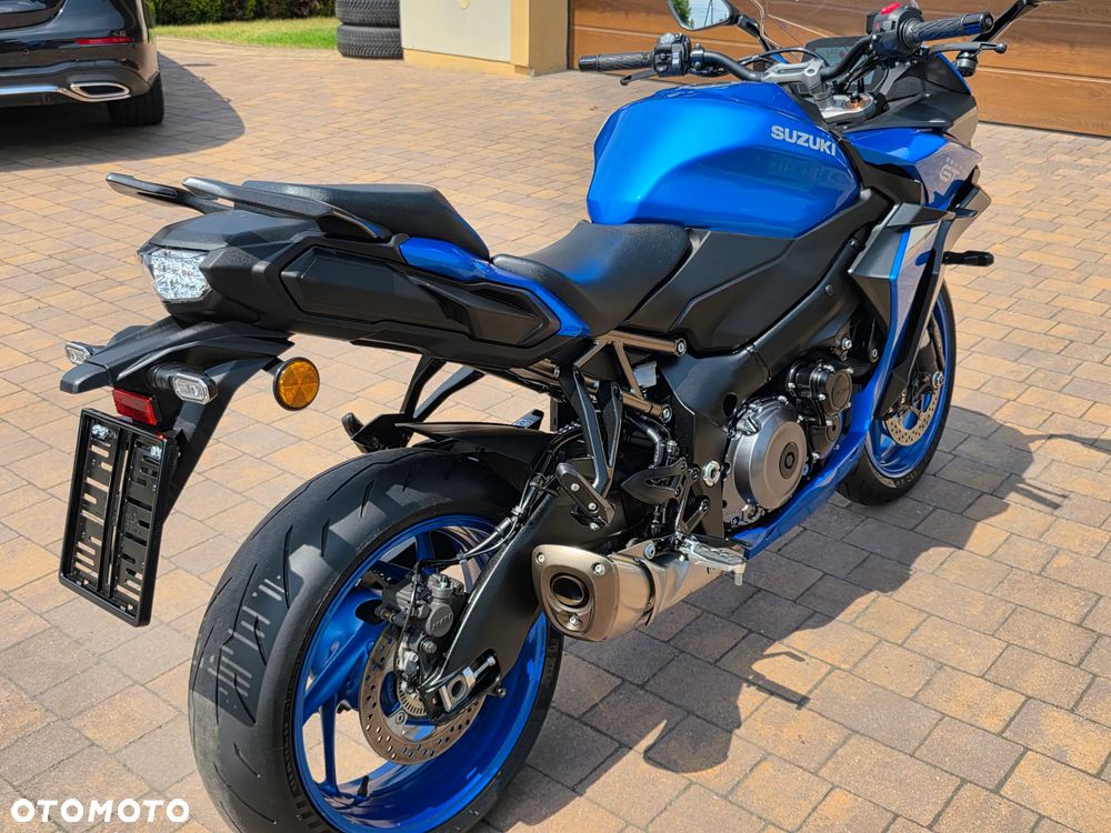 Suzuki GSX 1000 - 4