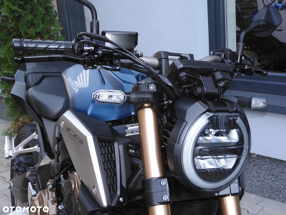 Honda CB - 17
