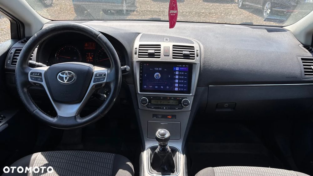 Toyota Avensis 2.0 D-4D - 25