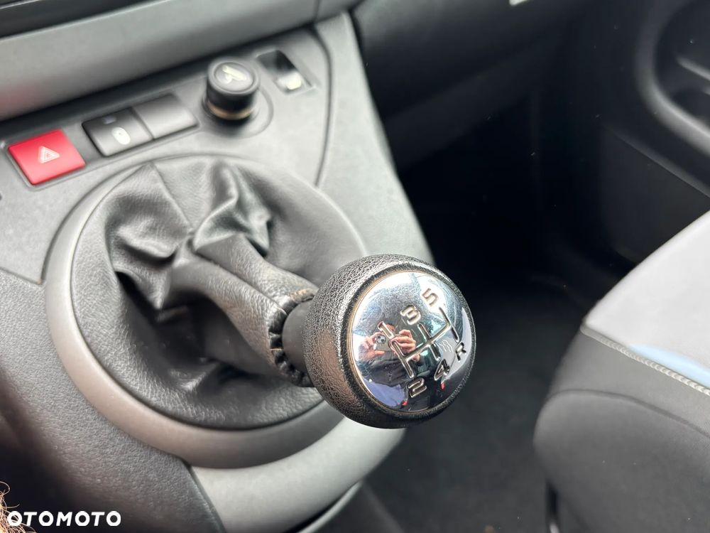 Peugeot Partner 1.6 BlueHDi Active - 21