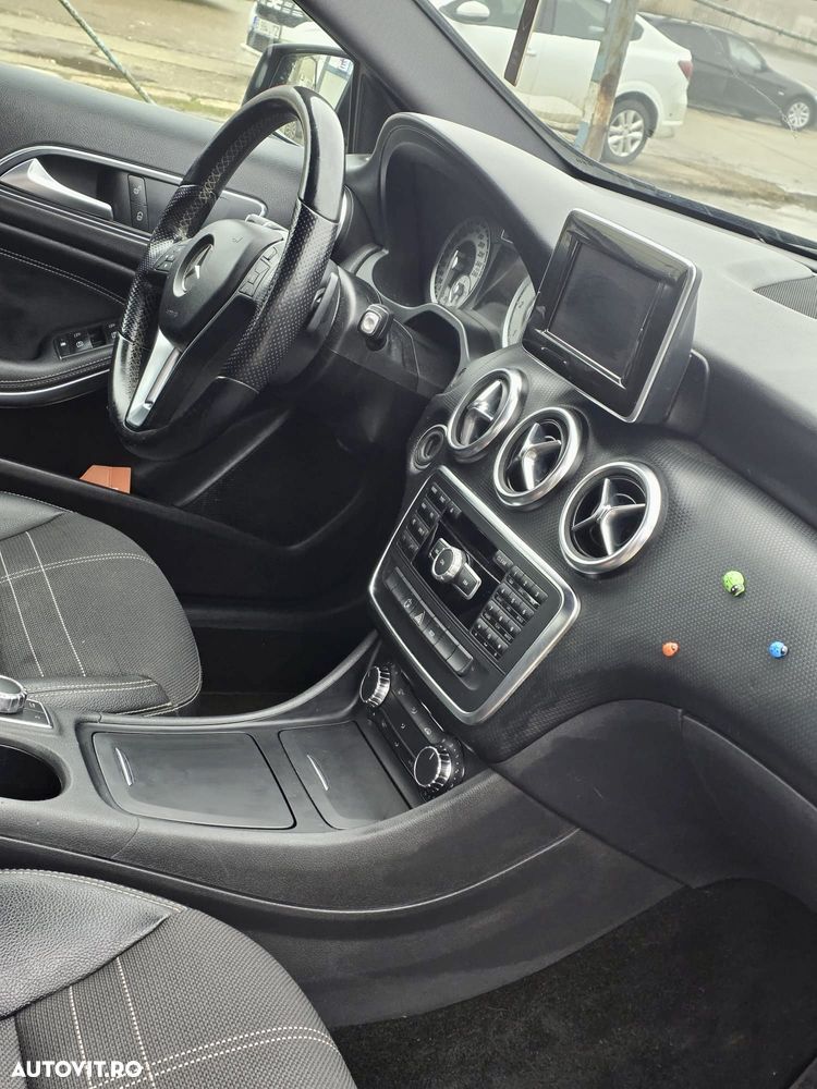 Mercedes-Benz A 180 CDI BlueEfficiency 7G-DCT Style - 14