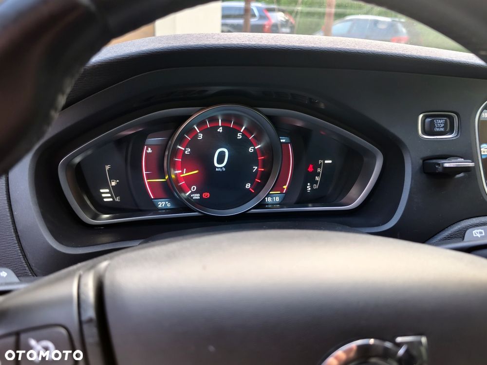 Volvo V40 T4 Kinetic - 10