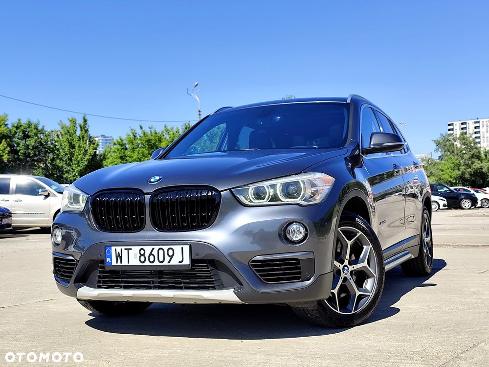 BMW X1 xDrive28i Sport Line - 1