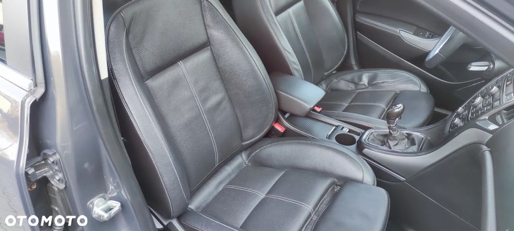 Opel Astra 2.0 CDTI Exklusiv - 29