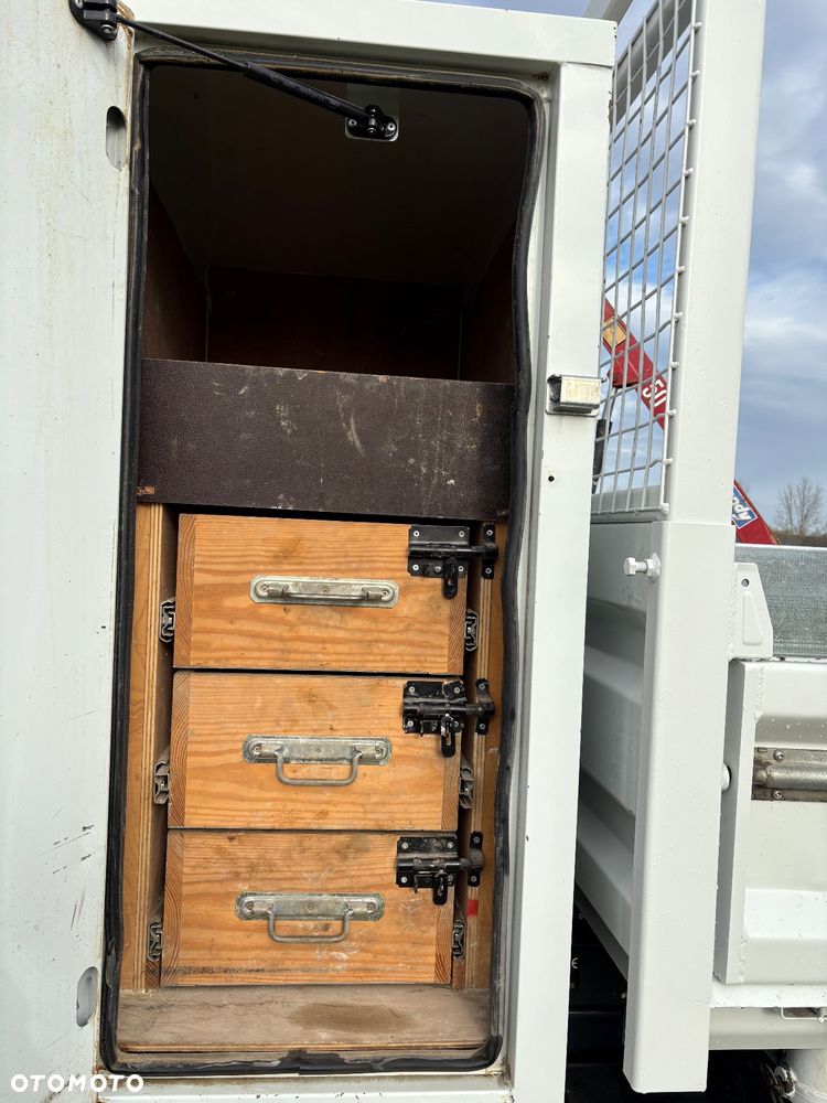 Iveco DAILY 70C17/Wywrot na 3strony/DMC 7000Kg/Żuraw/Klima/Super stan - 19