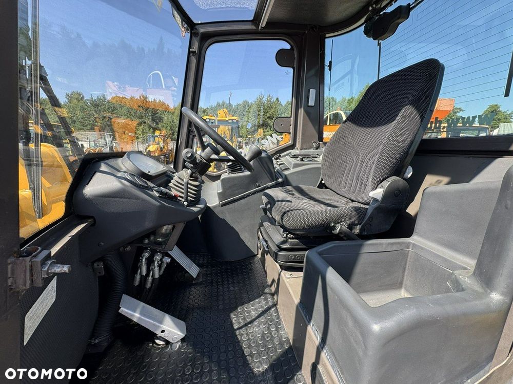 Mecalac AX 700 Szybko-Złącze Łyżka Super Stan - 18