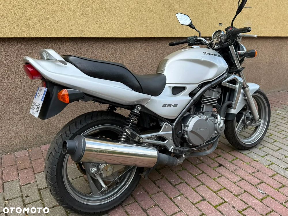 Kawasaki ER - 12