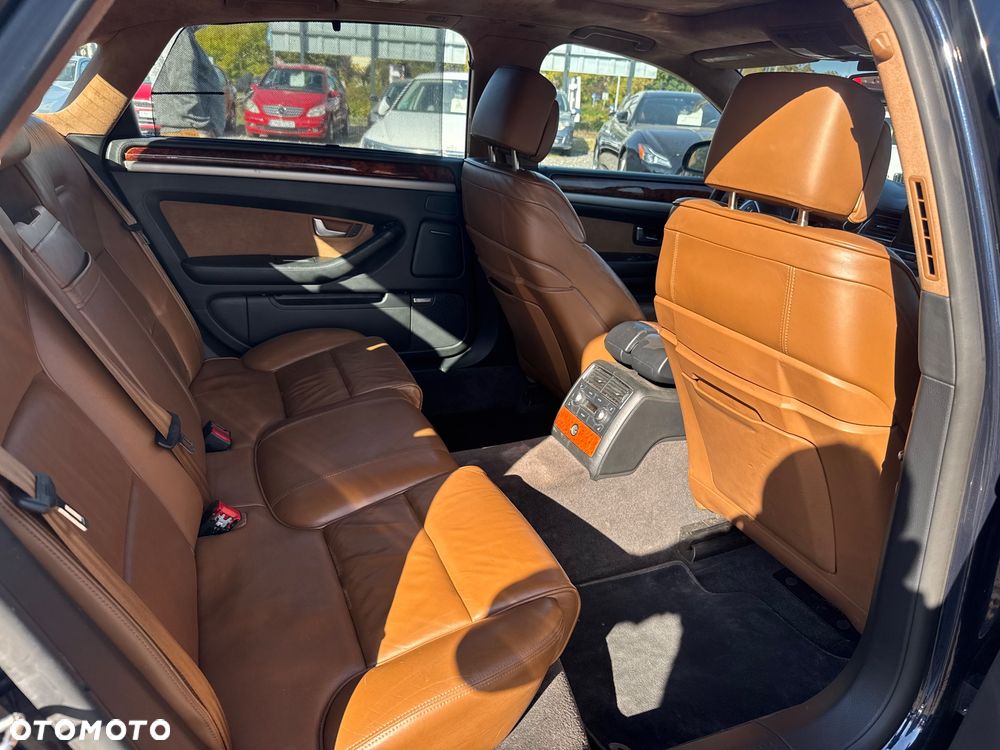Audi A8 4.2 quattro Langversion - 28
