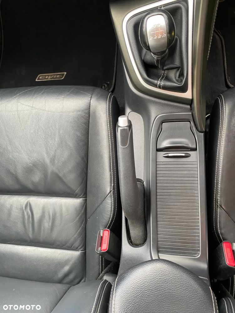 Honda Civic 1.6 i-DTEC Executive Navi - 35
