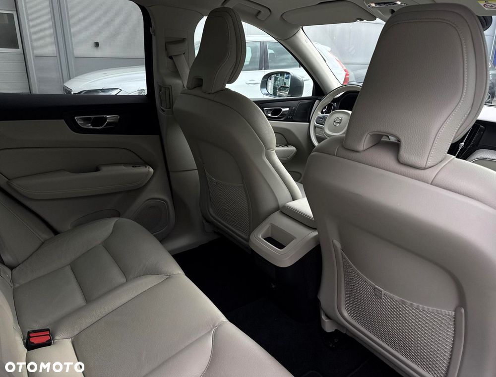Volvo XC 60 - 29