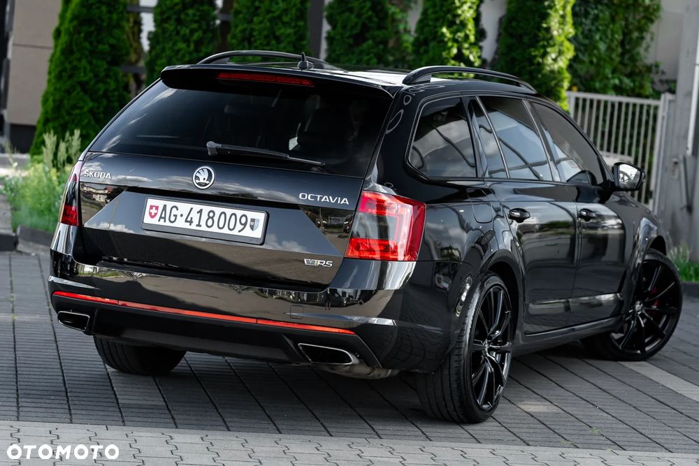 Skoda Octavia 2.0 TSI (Green tec) DSG RS - 12