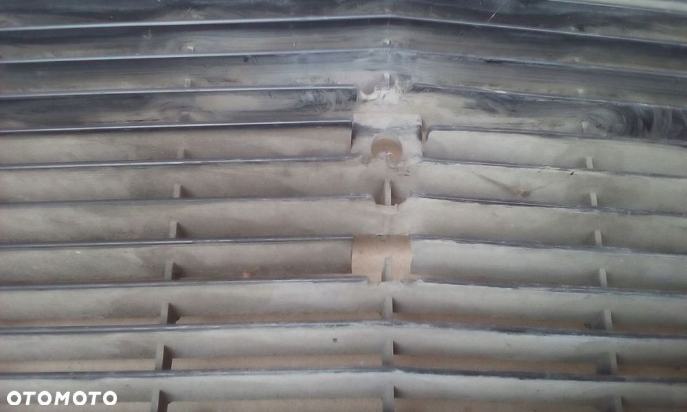FIAT 125P ATRAPA GRILL ORG - 2