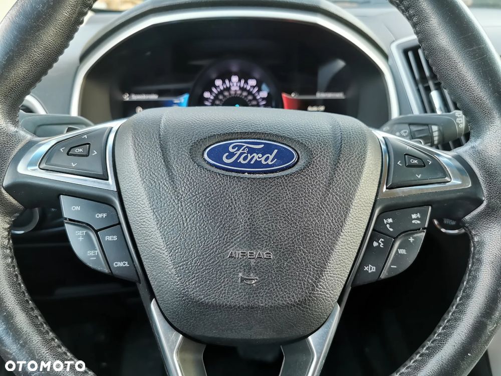 Ford Edge - 13