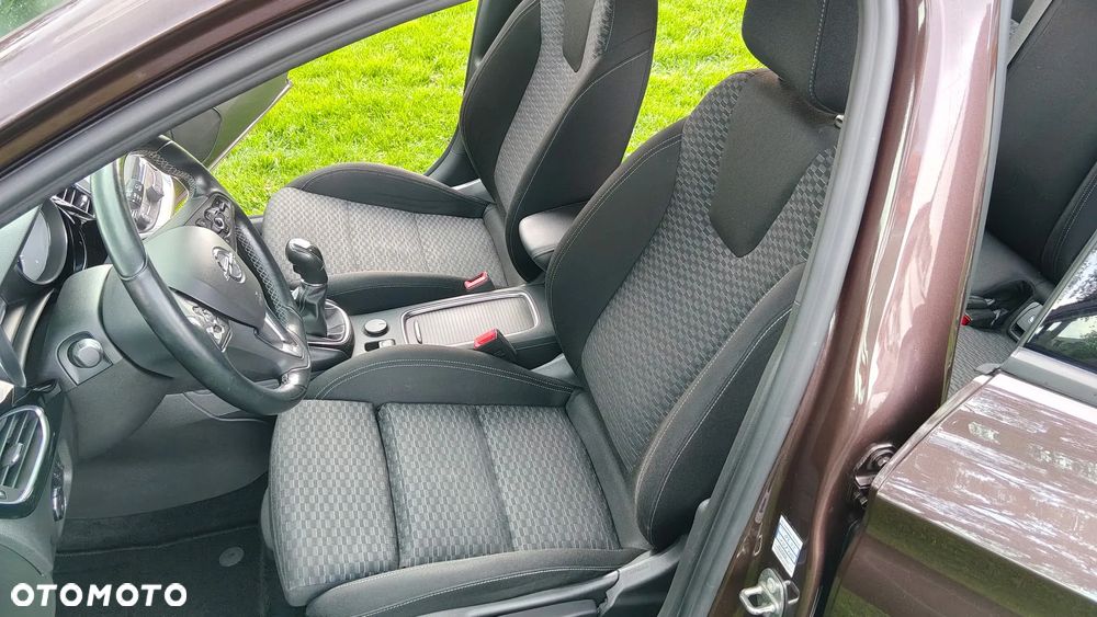 Opel Astra 1.4 Turbo Innovation - 18
