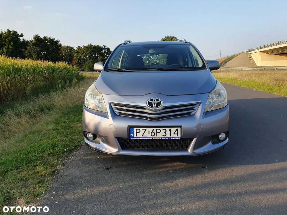 Toyota Verso - 2
