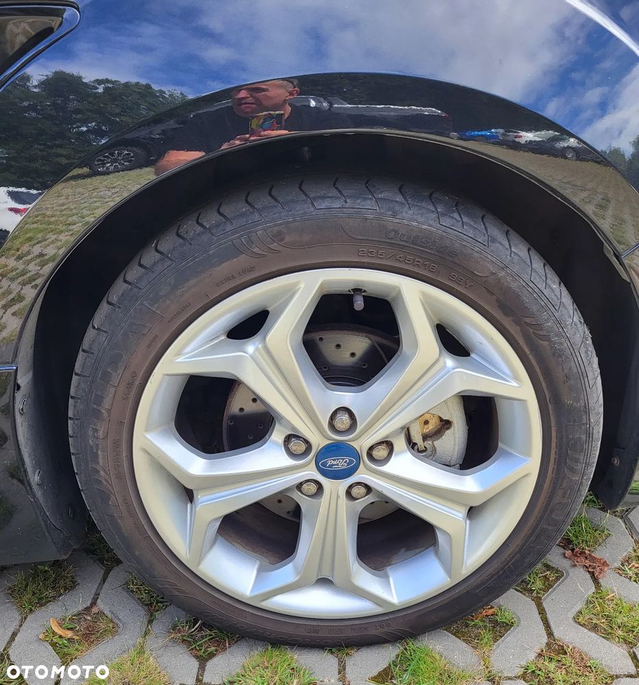 Ford S-Max - 16