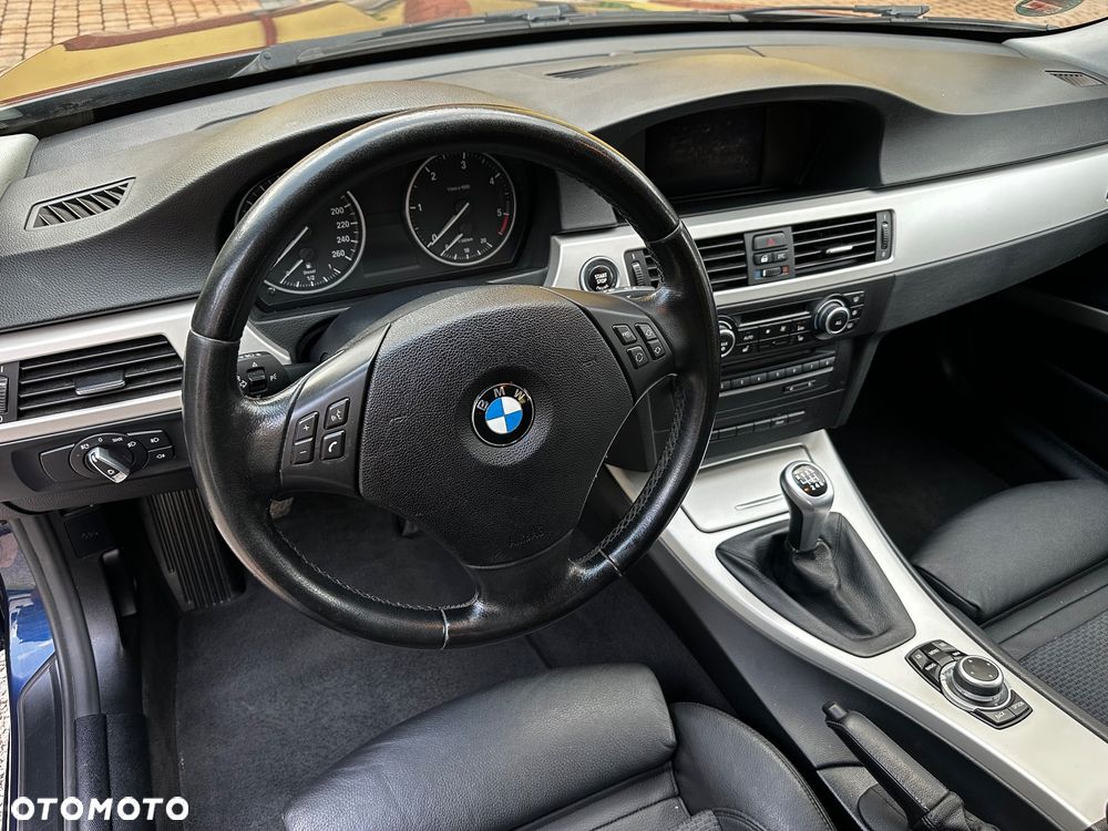 BMW Seria 3 - 23