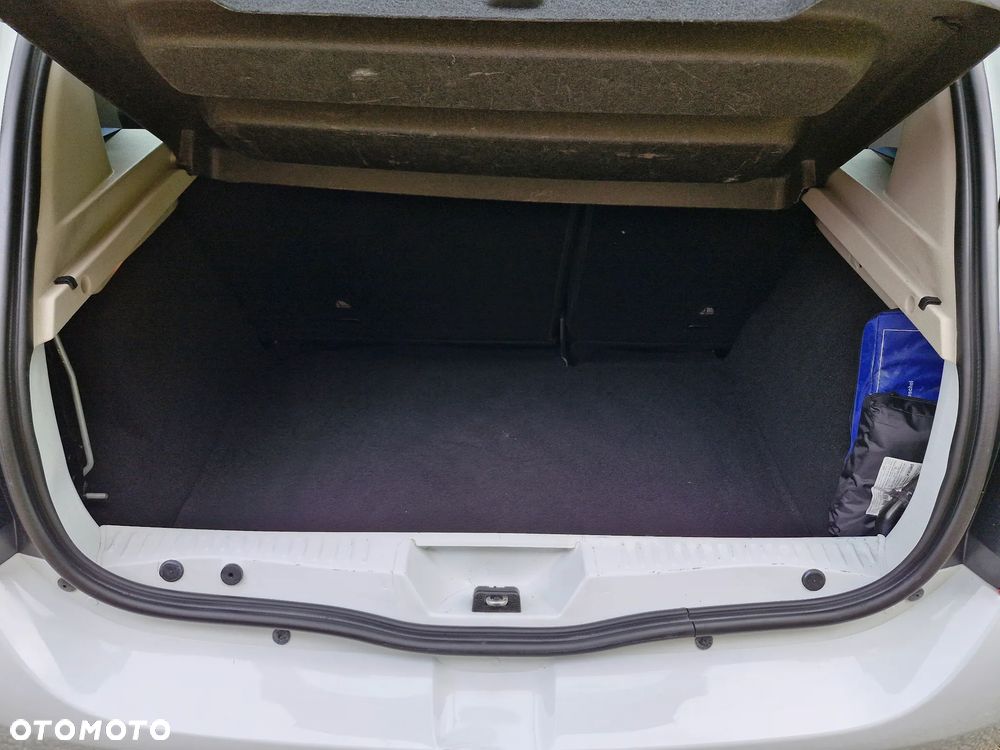 Dacia Sandero 1.2 16V 75 Essentiel - 21