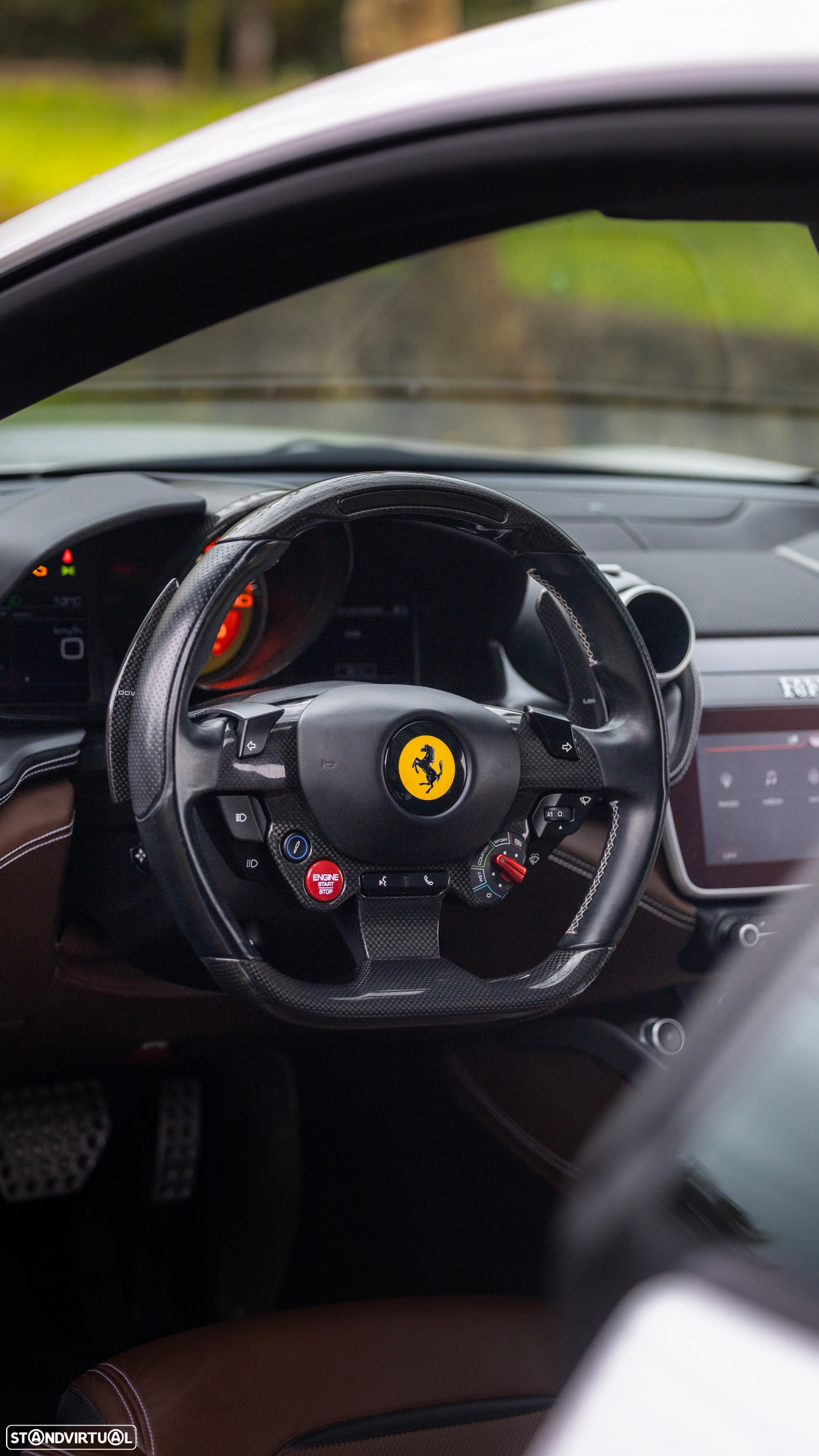 Ferrari GTC4 Lusso - 16