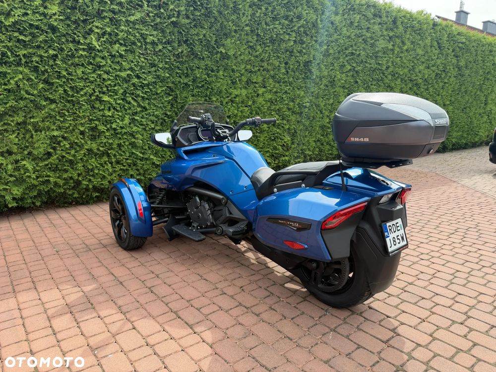 Can-Am Spyder - 4