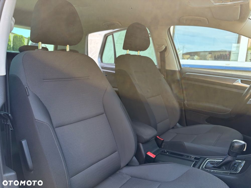 Volkswagen Golf e-Golf - 17