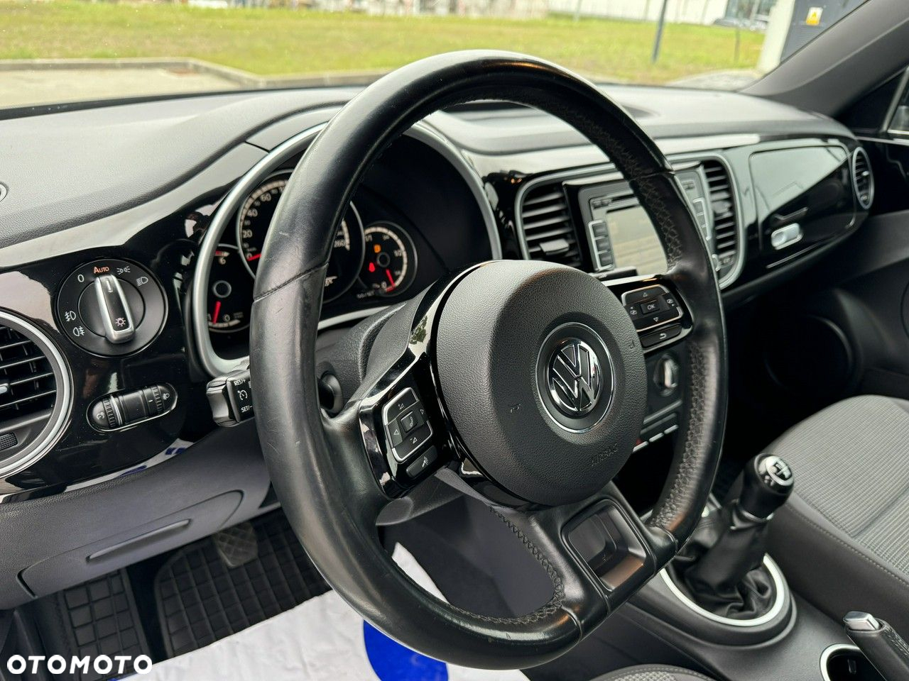 Volkswagen New Beetle - 22