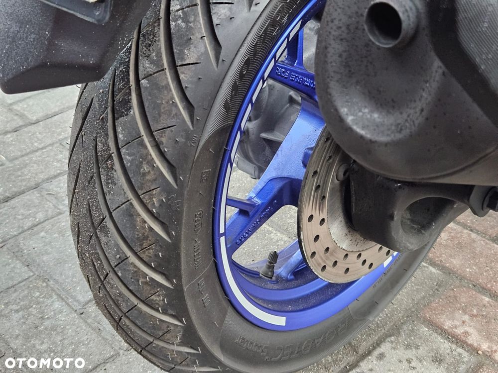 Yamaha X-max - 20