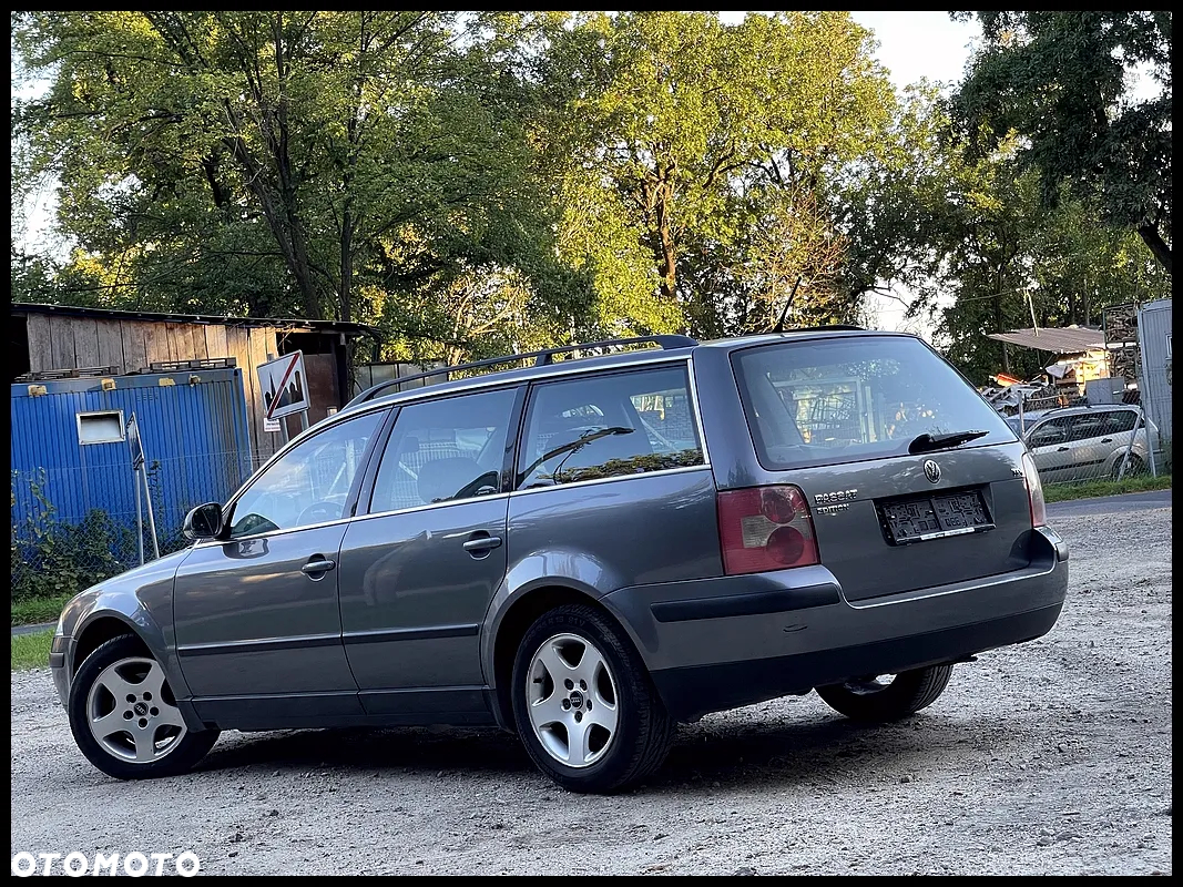 Volkswagen Passat 1.9 TDI Highline - 4