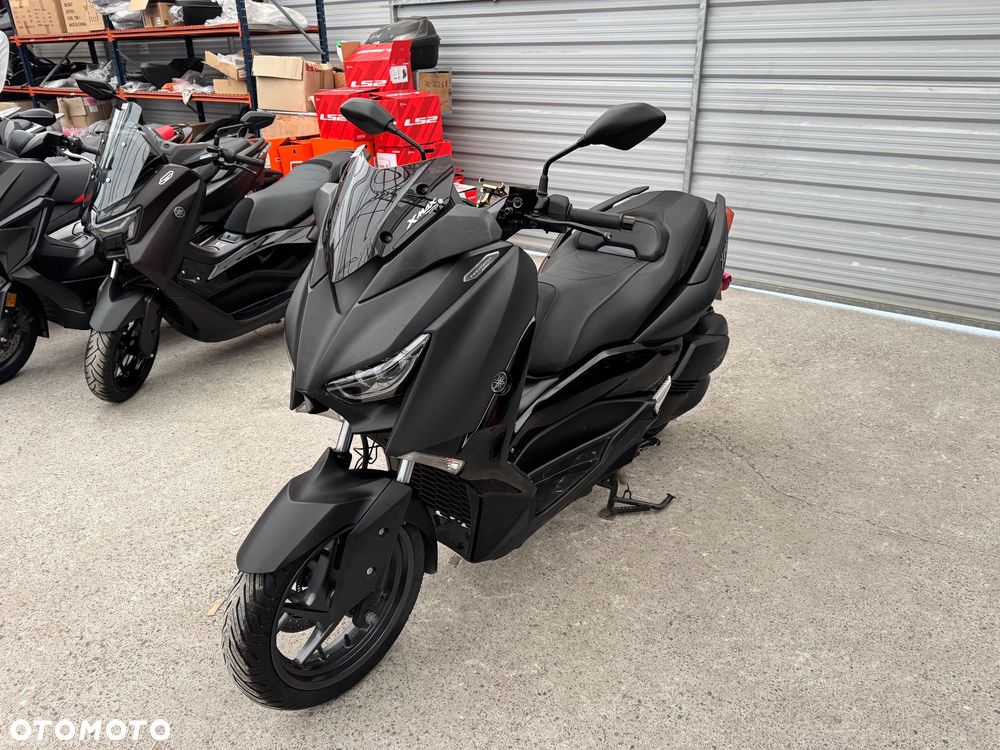 Yamaha X-max - 3