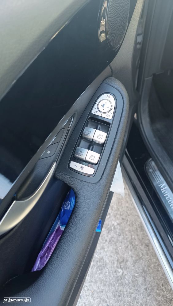 Mercedes-Benz C 200 - 11