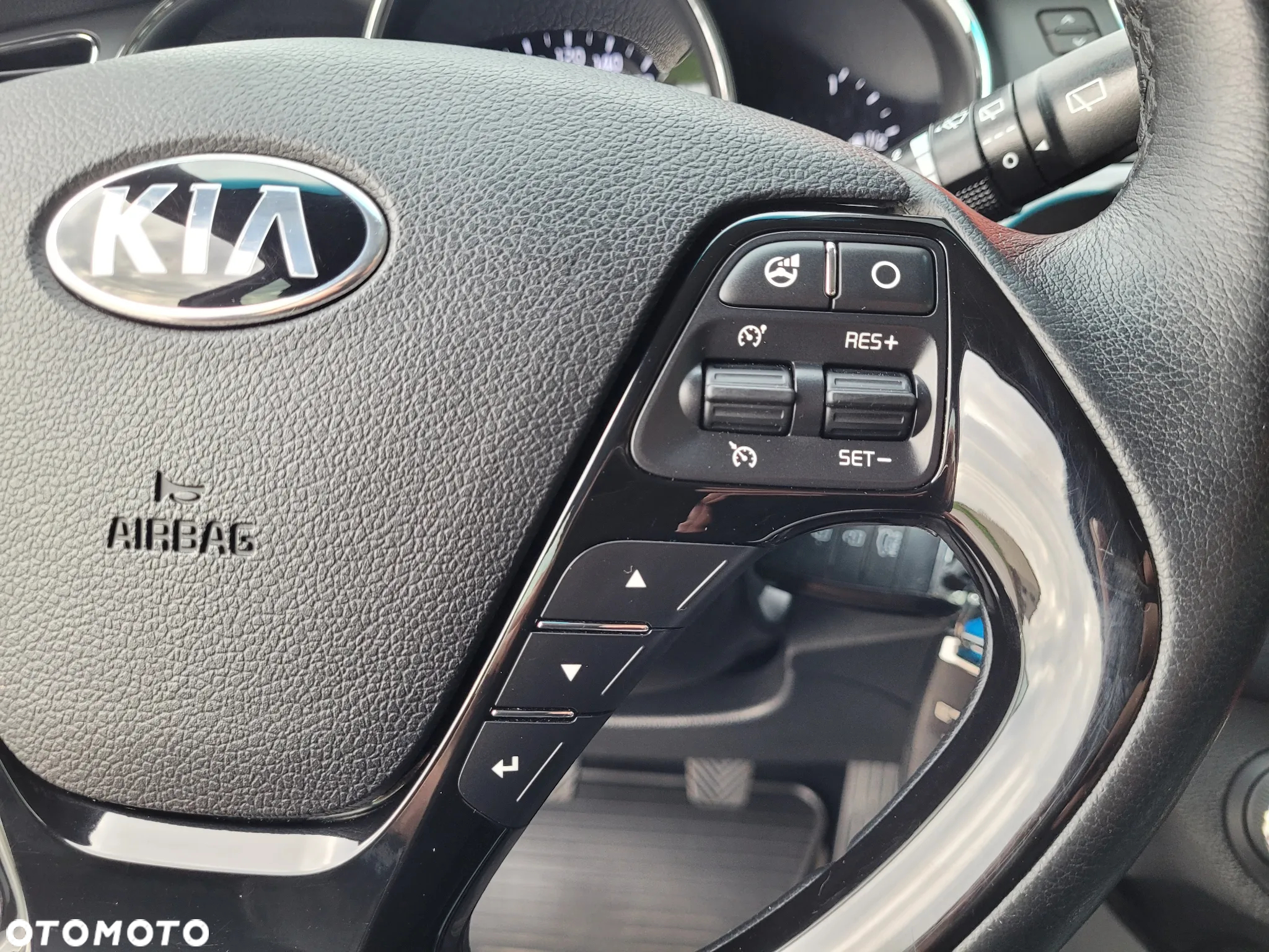 Kia Ceed 1.6 CRDi 128 ISG SW Dream Team Edition - 35