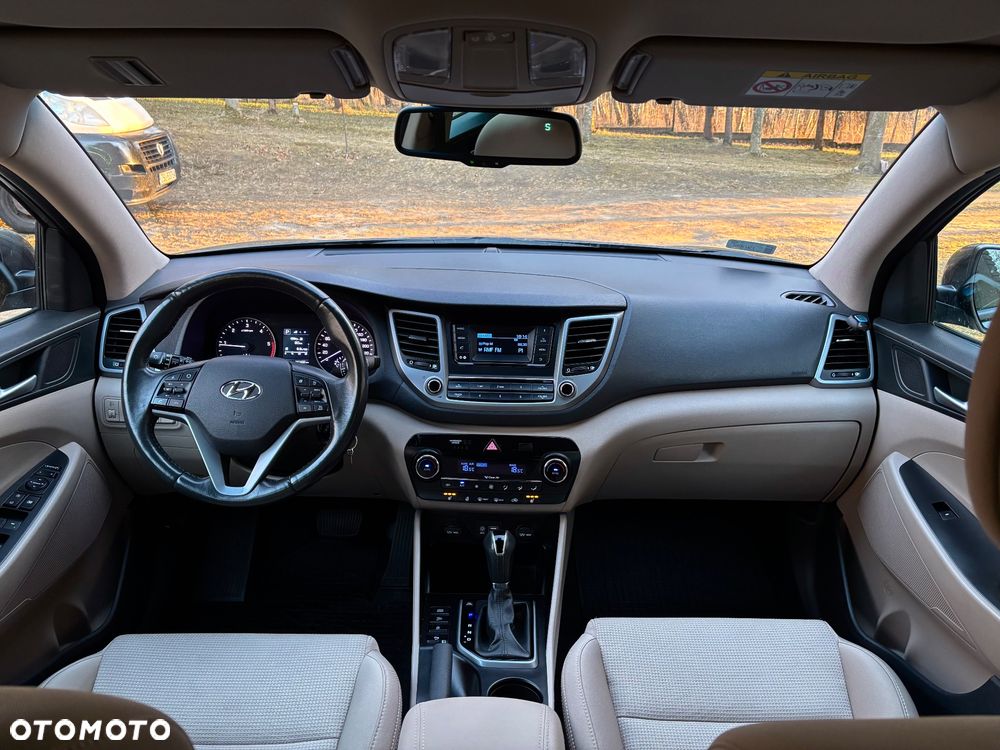 Hyundai Tucson 1.7 CRDI BlueDrive Premium 2WD DCT - 10