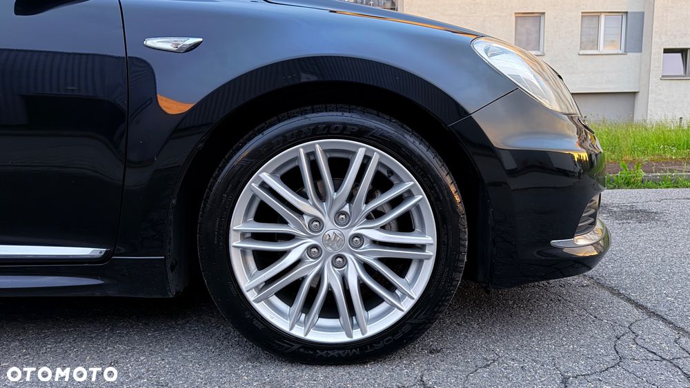 Suzuki Kizashi 2.4 4x4 CVT Sport - 21