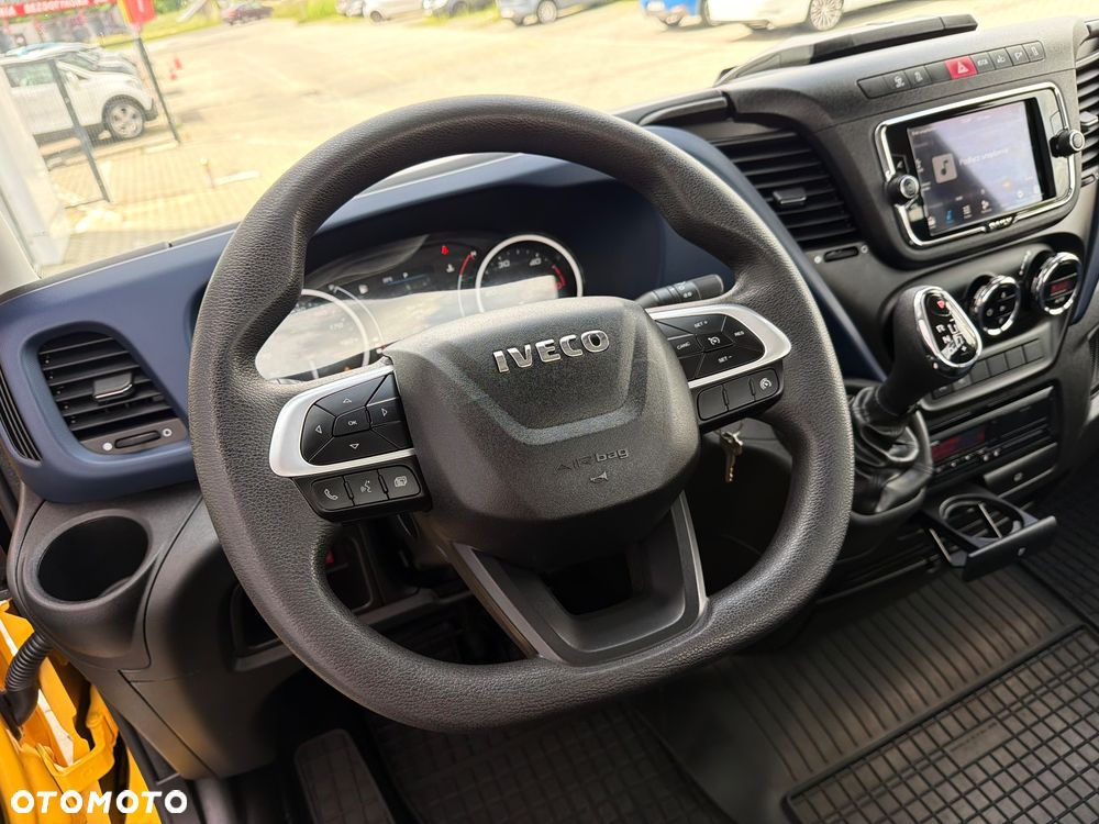 Iveco DAILY - 16