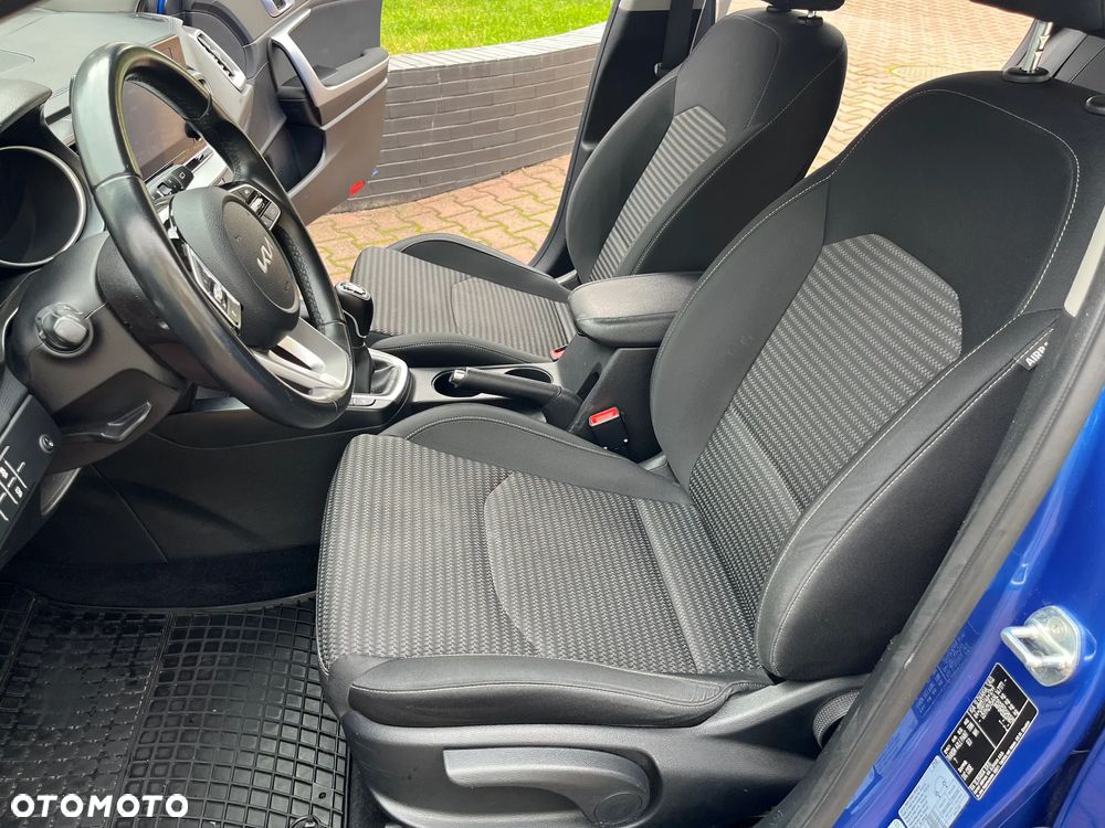 Kia Ceed 1.5 T-GDI M - 17