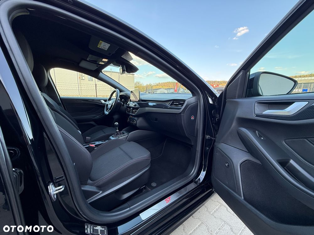 Ford Focus 1.0 EcoBoost ST-Line - 21