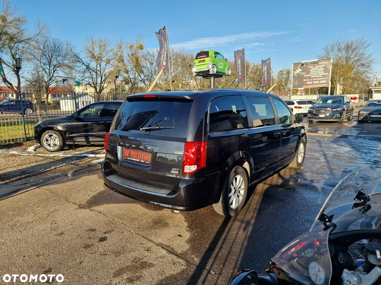Dodge Grand Caravan - 4