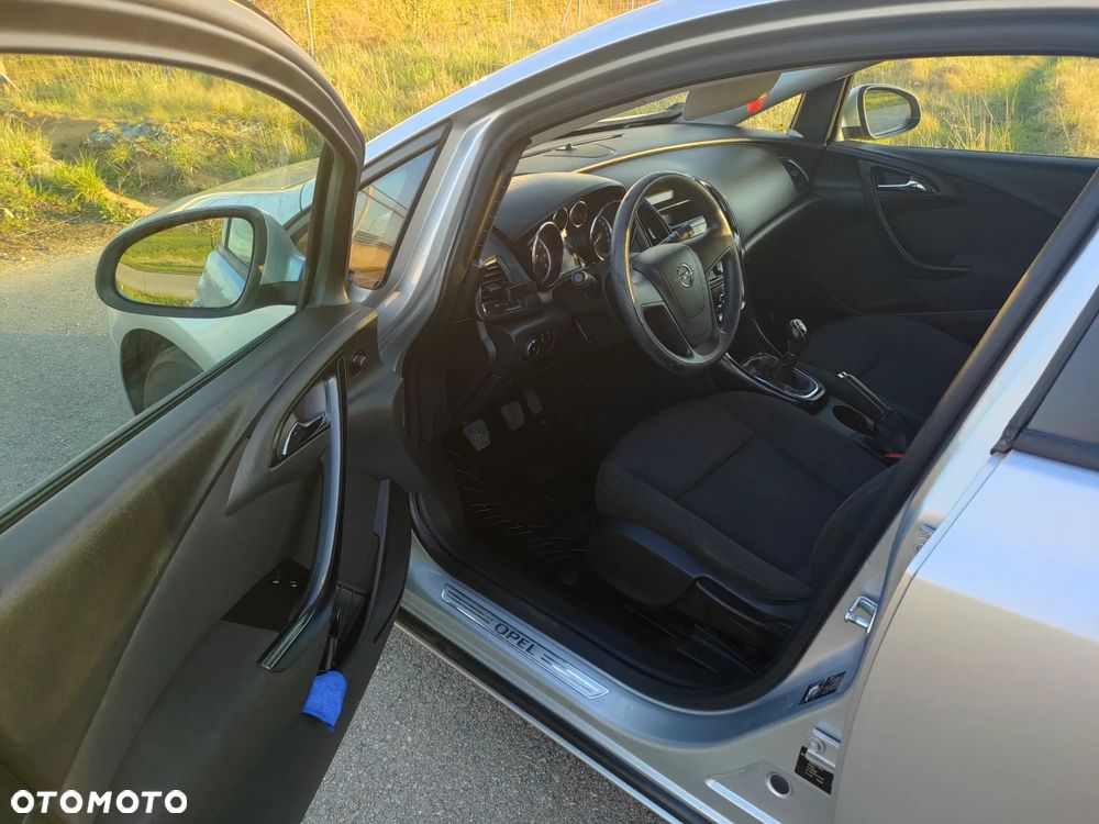 Opel Astra 1.6 - 10