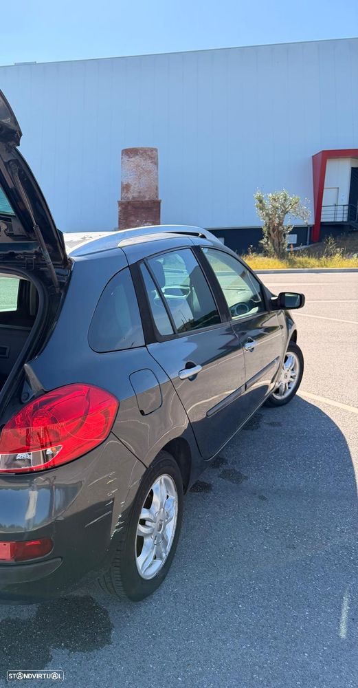 Renault Clio Sport Tourer - 6