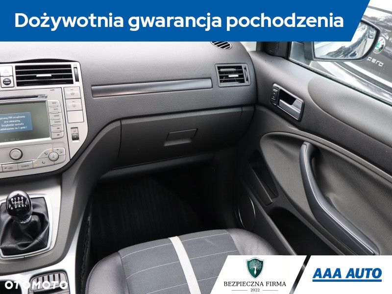 Ford Kuga - 10