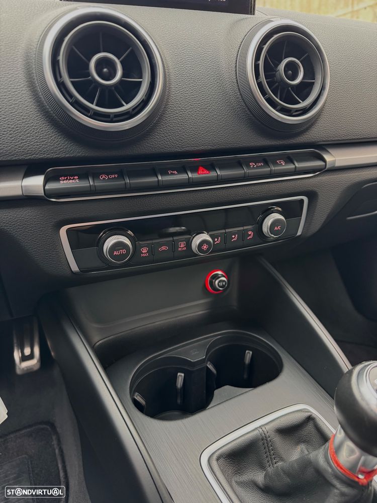 Audi A3 Sportback 1.6 TDI (clean diesel) Ambition - 17