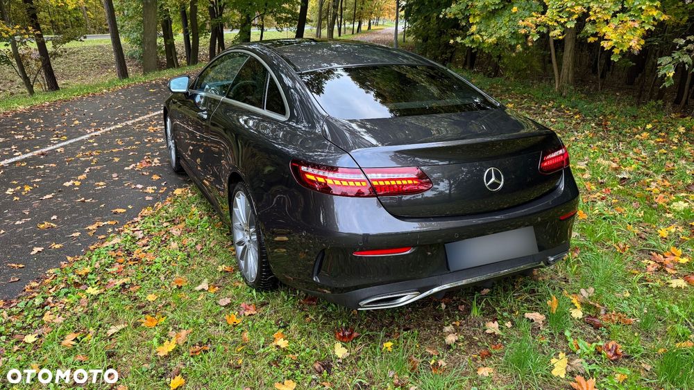 Mercedes-Benz Klasa E 220 d Coupe 4-Matic Avantgarde - 33