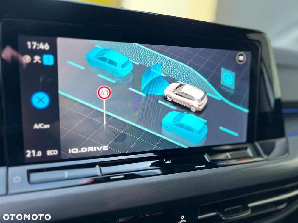 Volkswagen Golf VIII 1.4 TSI Plug-In Hybrid Style DSG - 20