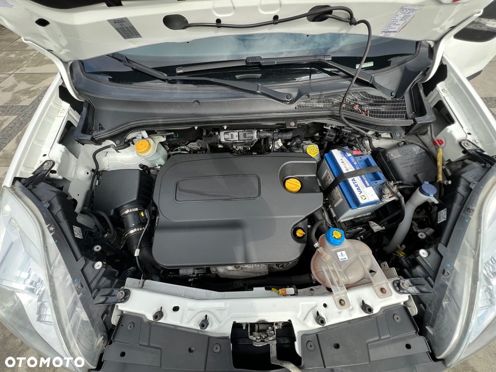 Opel COMBO - 25