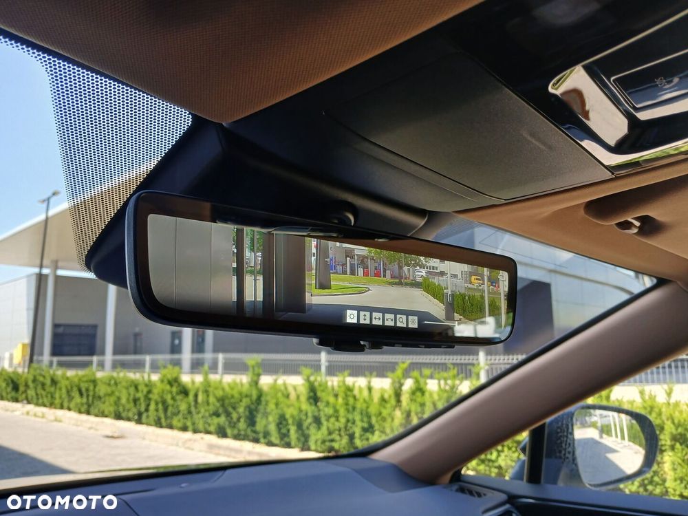 Lexus NX 350h Omotenashi AWD - 19