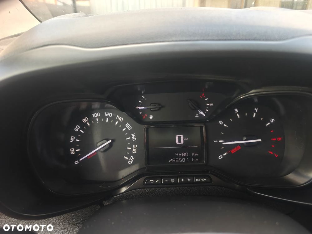 Toyota Proace city - 13