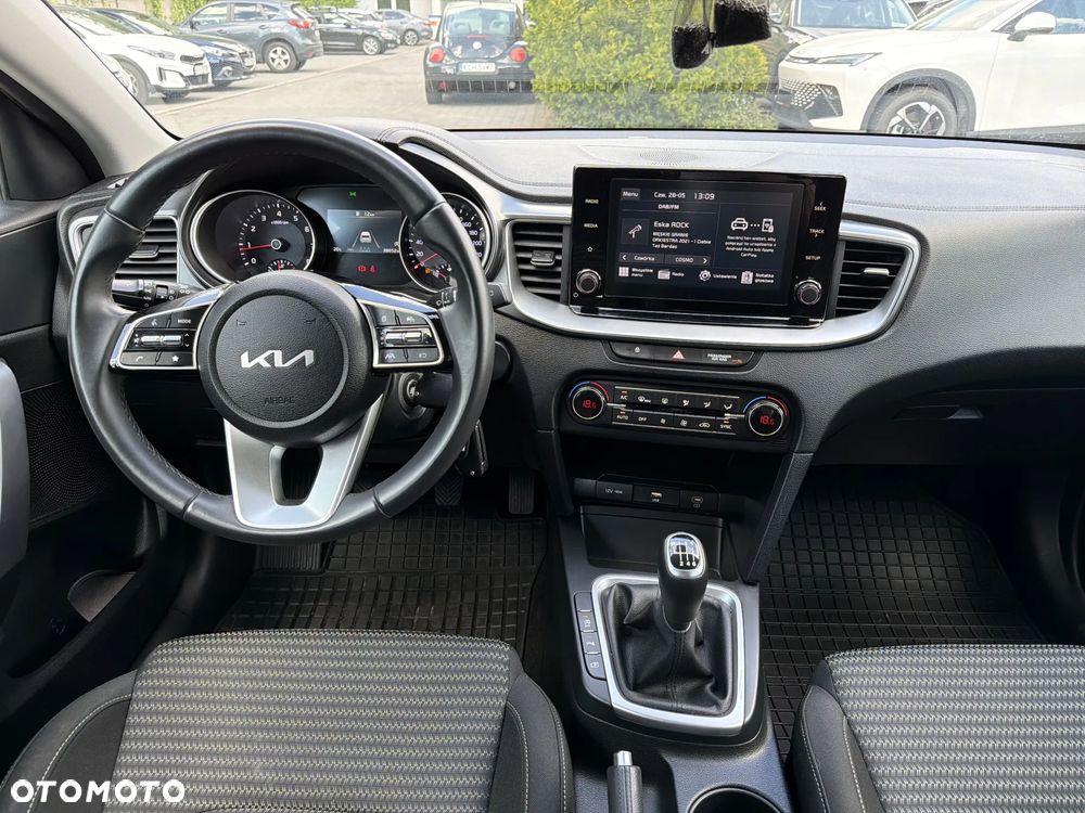 Kia Ceed 1.5 T-GDI M - 14