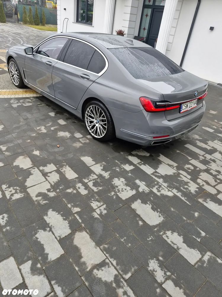 BMW Seria 7 740d xDrive sport - 5